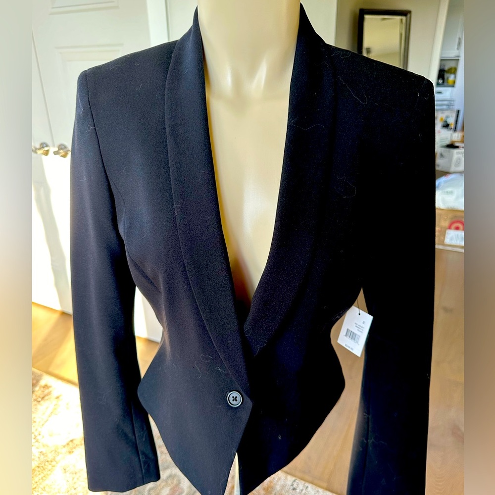 TAHARI Shawl Collar Black Tuxedo Blazer, Size 8